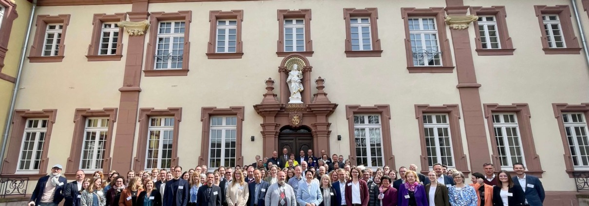 Das Bild zeigt die Teilnehmer der LEADER Auftaktveranstaltung NRW in Kall.